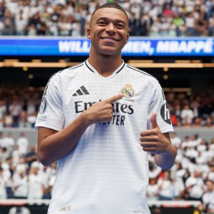 Kylian Mbappé Equals Cristiano Ronaldo’s Legendary Real Madrid Scoring Record