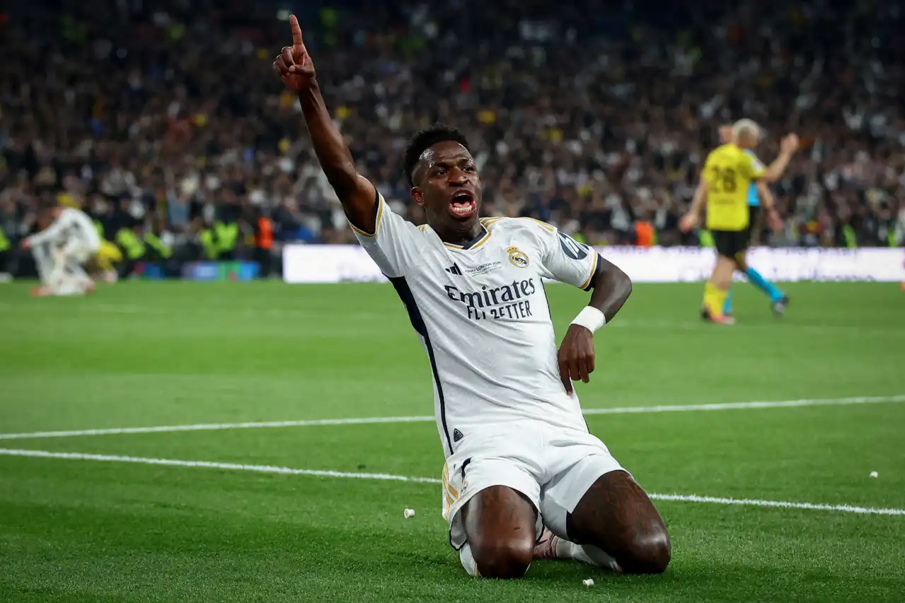 Inside the VinĂcius JĂşnior Transfer Saga: Arsenal’s Audacious Summer Push and the Landmark Six-Year Contract Extension That Sealed His Real Madrid Destiny